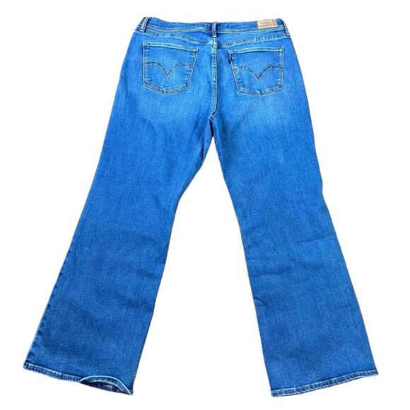Levi’s 512 Perfectly Slimming High Rise Bootcut Jeans Size 33 - Picture 4 of 7